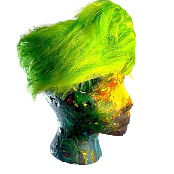 Vintage Lime Green Hat AccessoryVINTAGE LIME GREEN  FEATHERED HAT - Picture 13 of 13